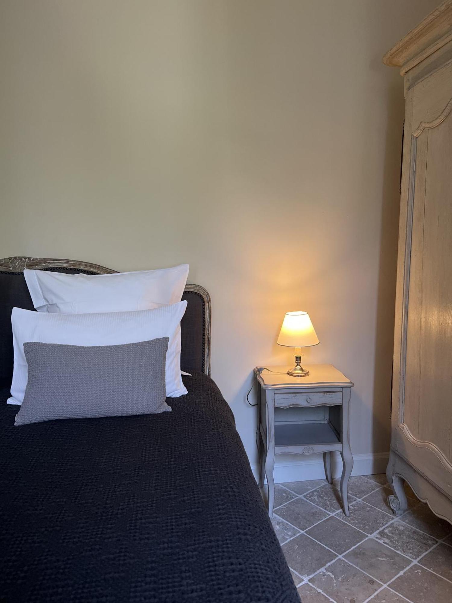 N15 - Les Confidences - Chambres D'Hotes Avignon Kamer foto